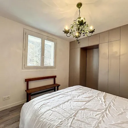 Apartment Chamonix: Appart. 63m², 6 Pers, Balcon, Parking, Wifi - Fr-1-507-78