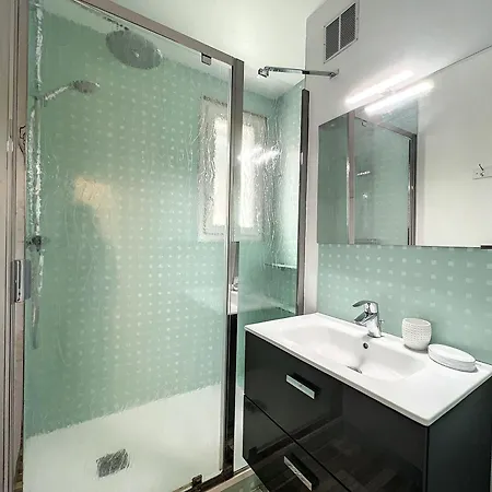 Chamonix: Appart. 63m², 6 Pers, Balcon, Parking, Wifi - Fr-1-507-78 Apartment *